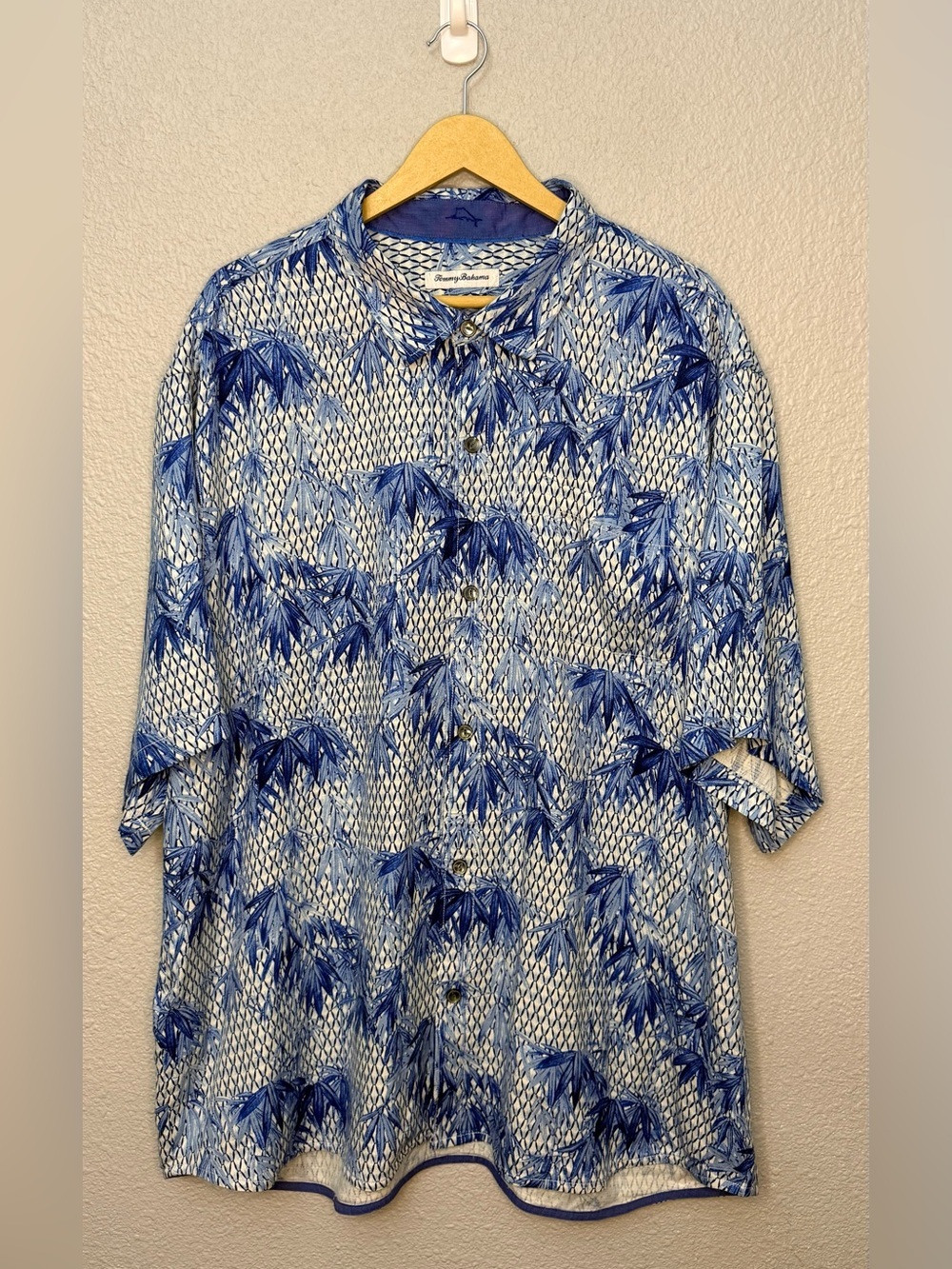 Tommy Bahama | Blue Geometric Floral Silk Hawaiian Camp Shirt | Size XXL